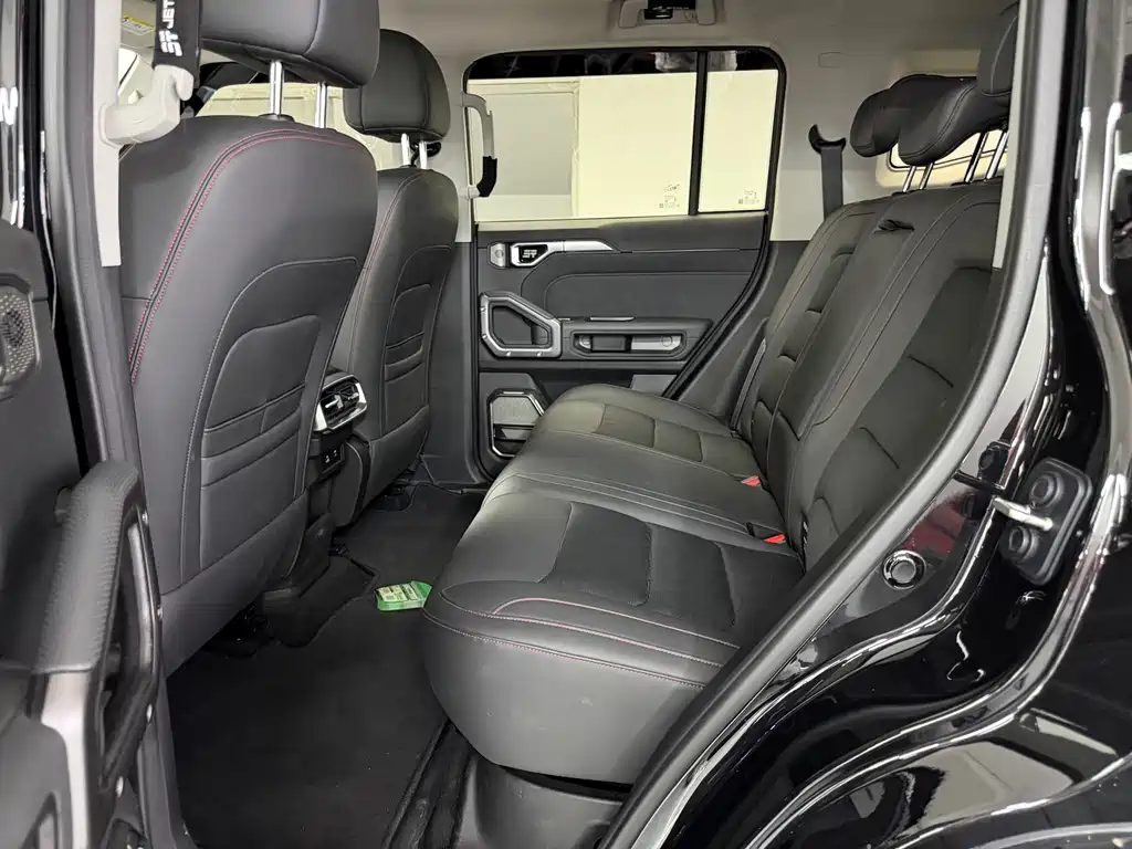 Jetour Traveller 2.0 T 4 WD Cross PRO+