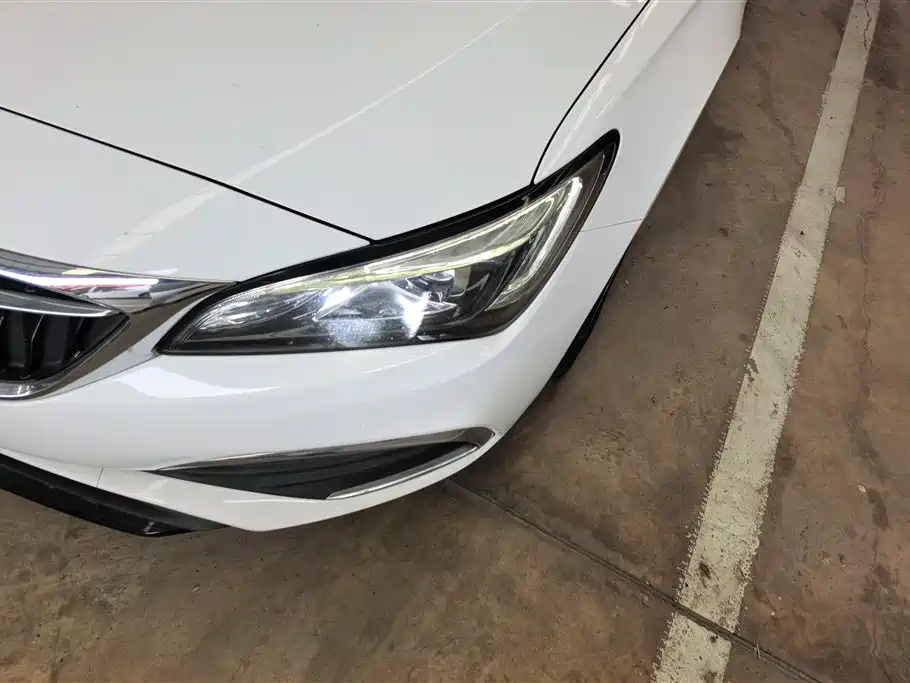 Verano Sedan 20 T DCT Leading