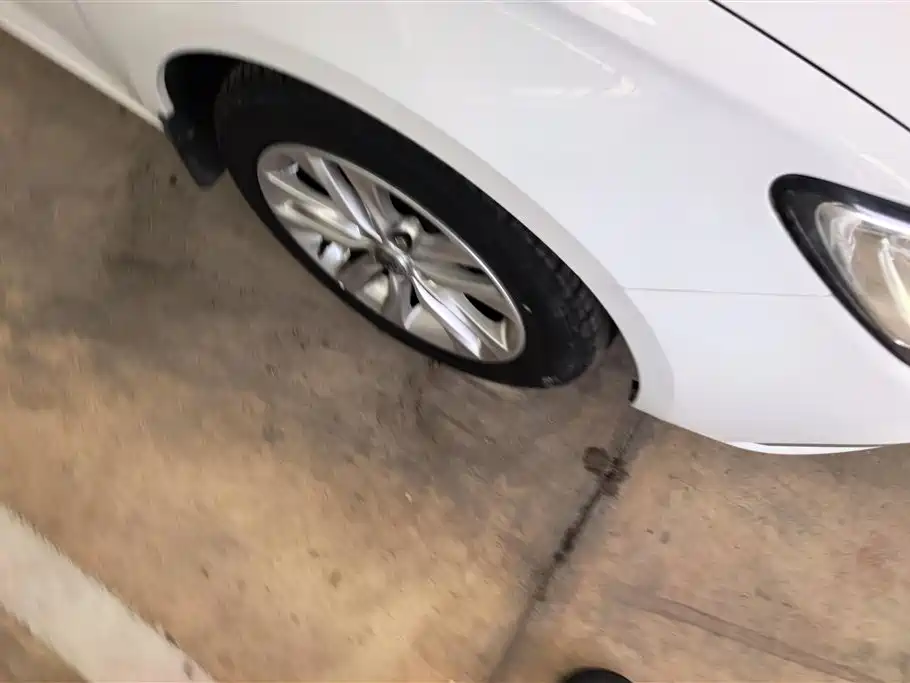 Verano Sedan 20 T DCT Leading