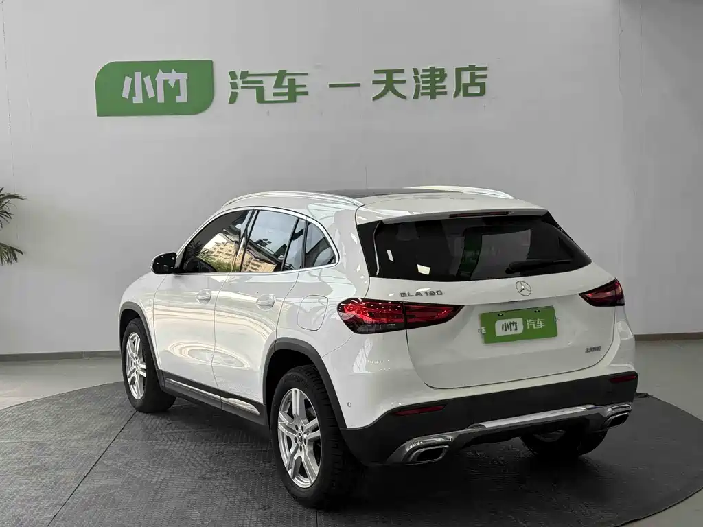Mercedes-Benz GLA GLA 180