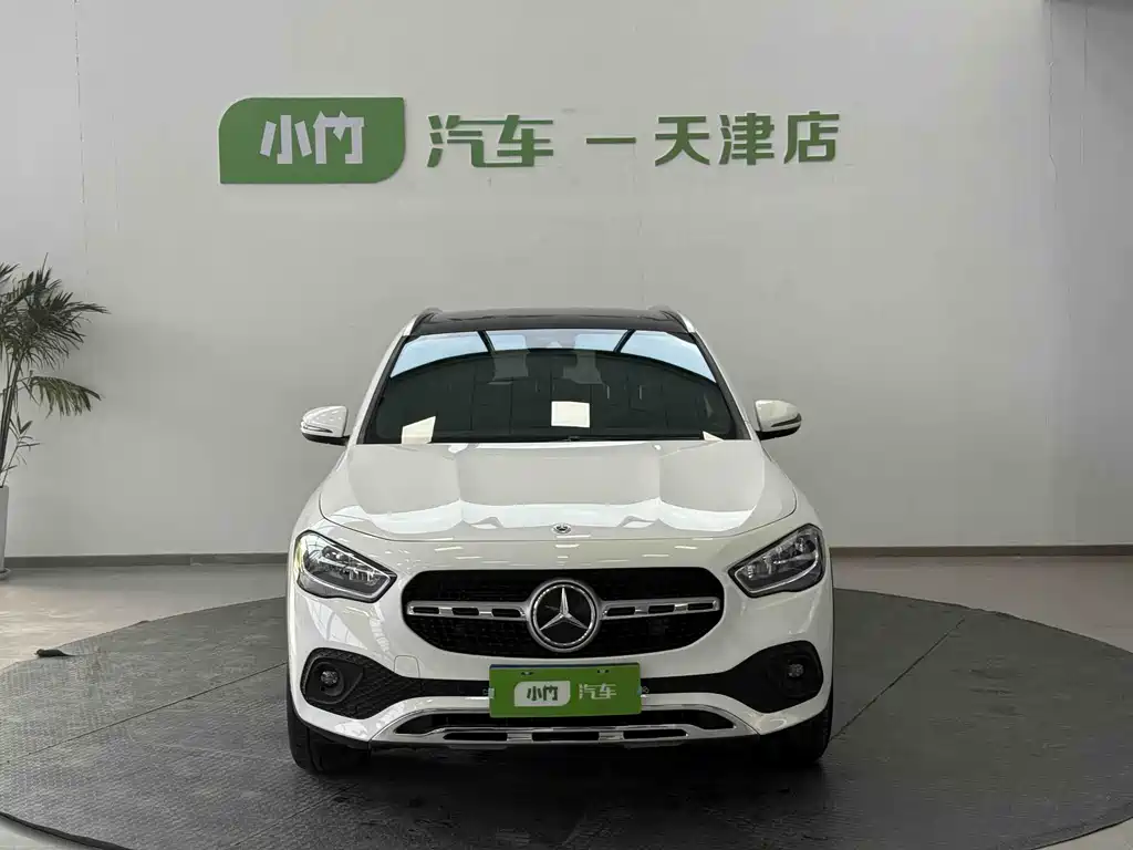 Mercedes-Benz GLA GLA 180
