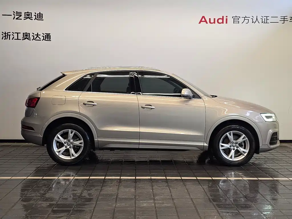 Audi Q3 30 Anniversary 30 TFSI Fashion