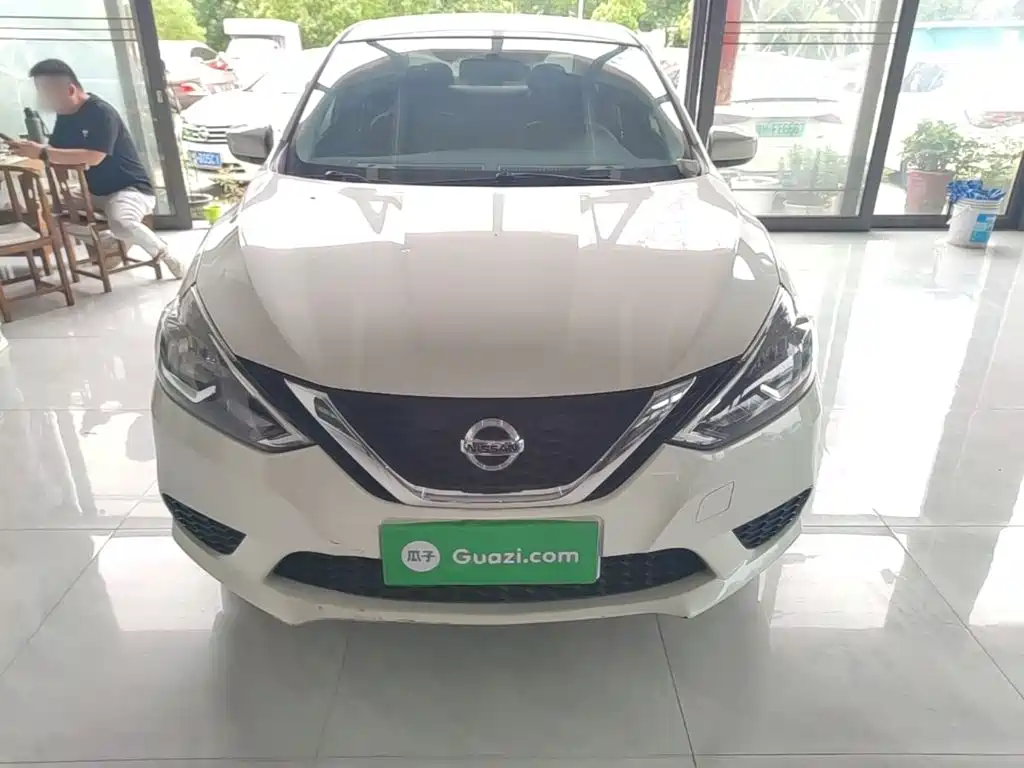 Sylphy Classic 1.6 XE CVT Comfort