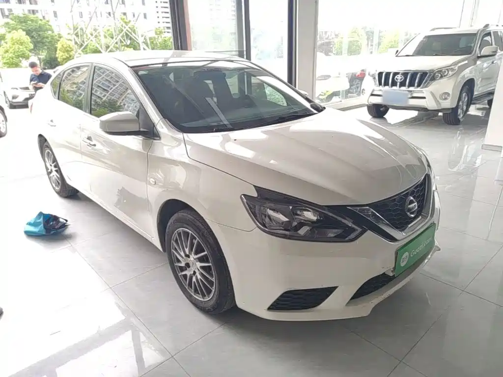 Sylphy Classic 1.6 XE CVT Comfort