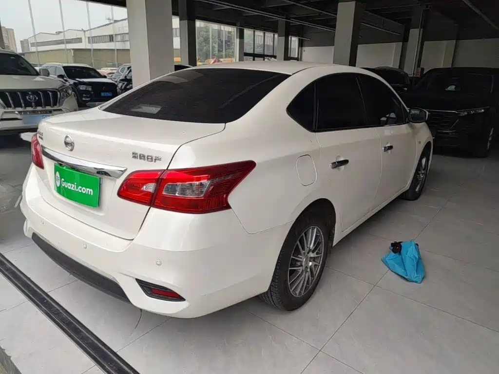 Sylphy Classic 1.6 XE CVT Comfort