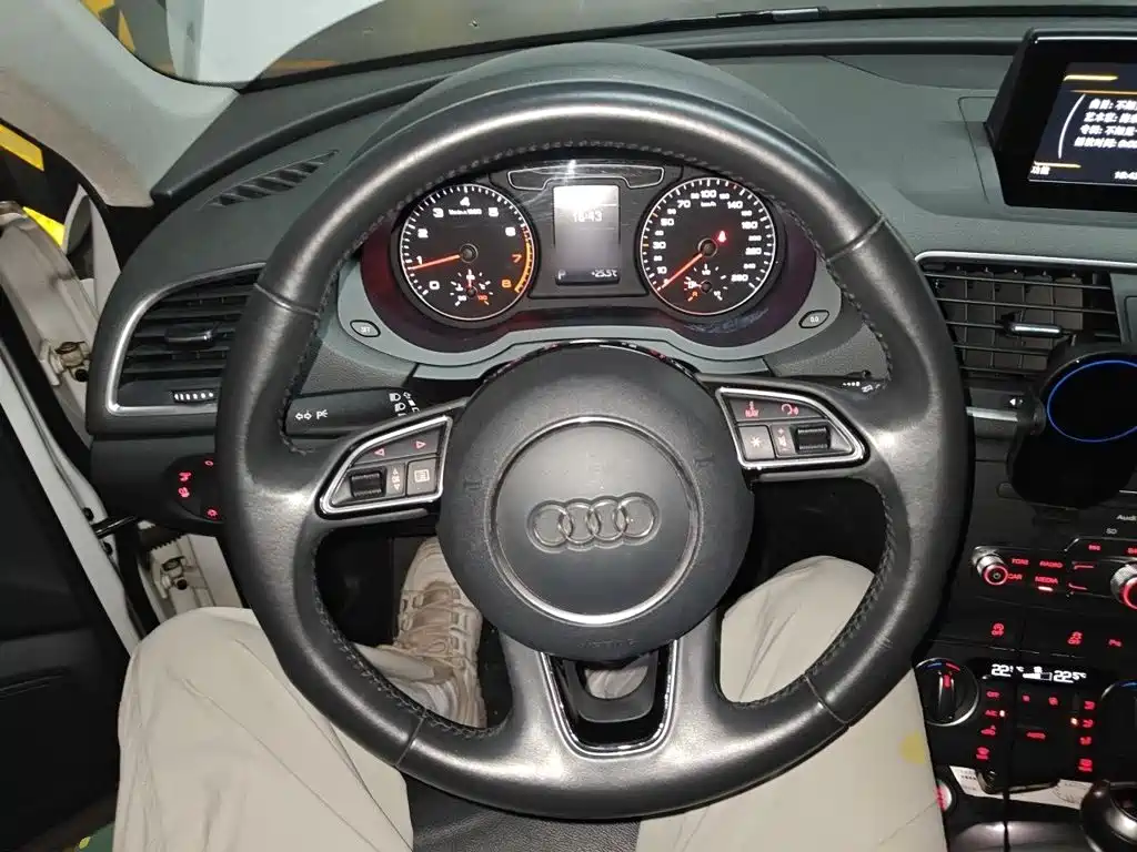 Audi Q3 30 TFSI Fashion