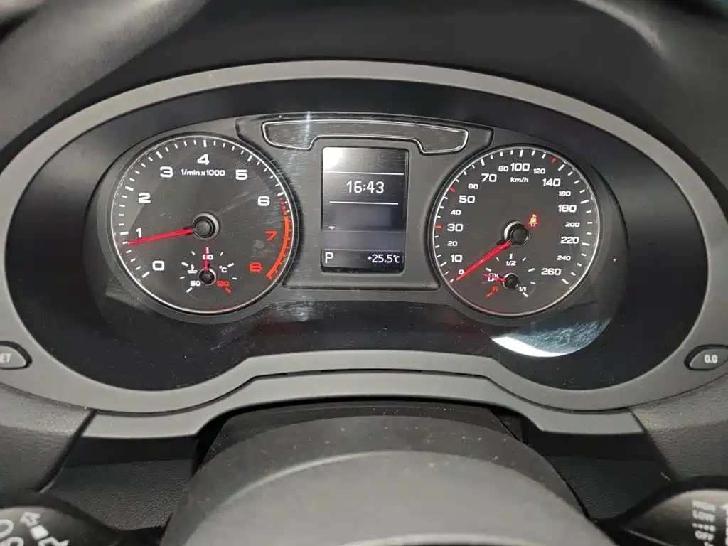 Audi Q3 30 TFSI Fashion