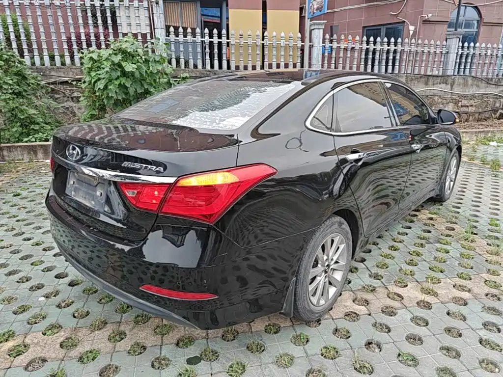 Mistra 1.8 L Auto Intelligent GLS