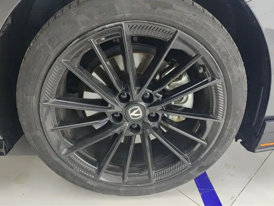 Changan UNI-V 2.0 T Leading Speed