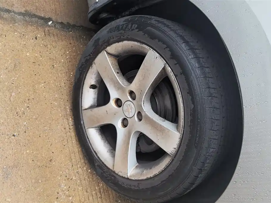 Peugeot 408 2.0 L Auto Comfort