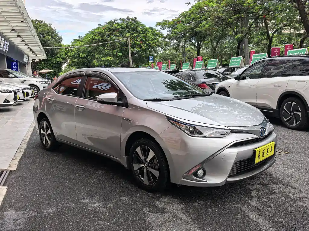 Levin Dual Engine 1.8 H GS-L E-CVT Leading