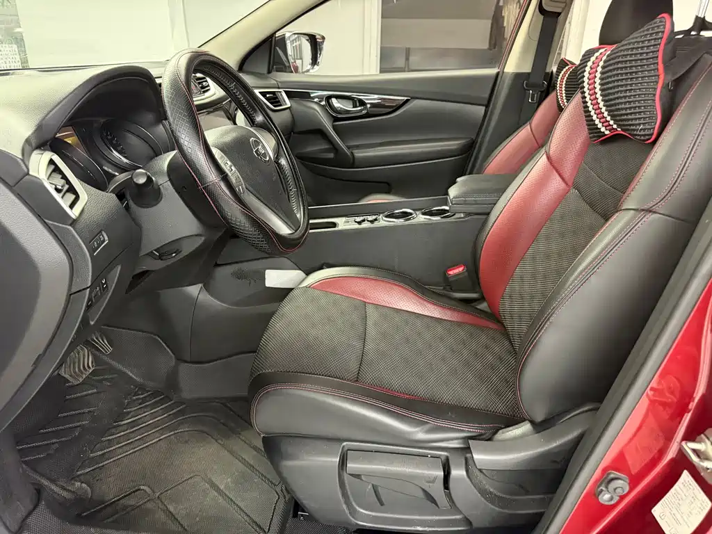 Qashqai 2.0 L CVT Luxury