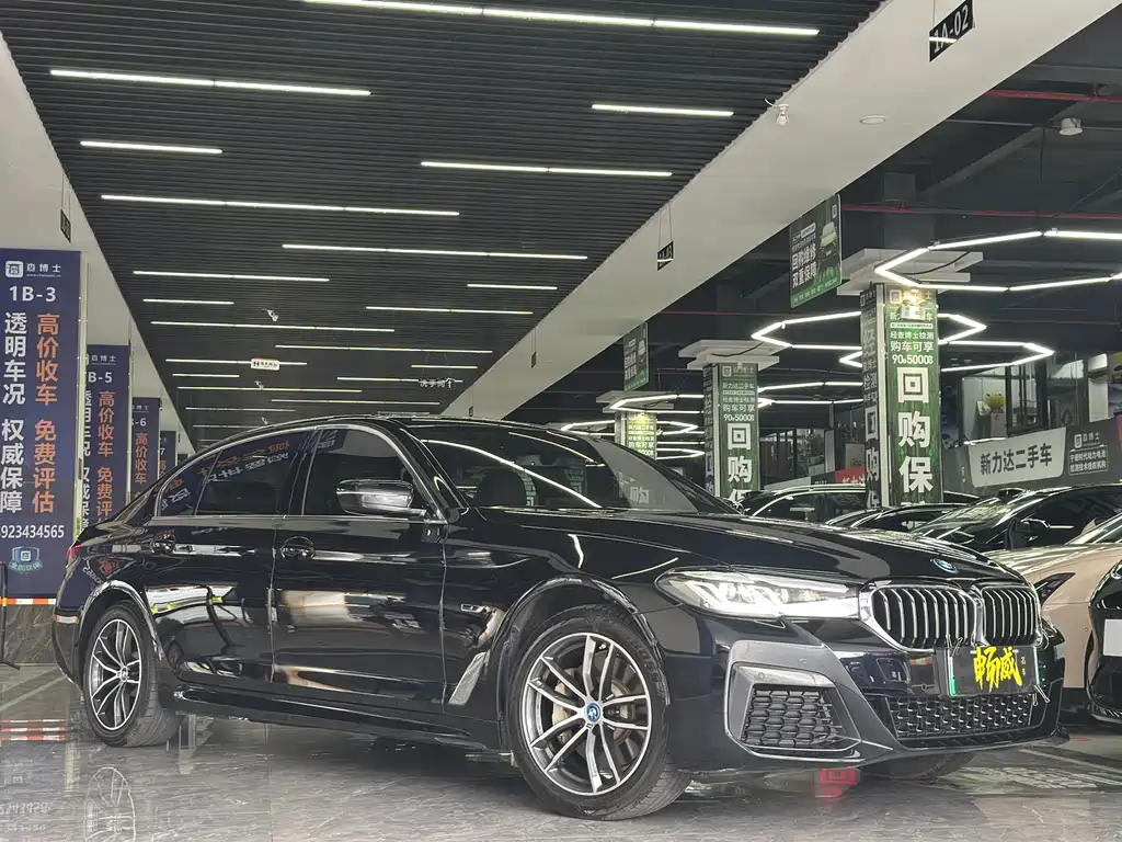 BMW 5 Series NEV Facelift II 535 Le M Sport Package