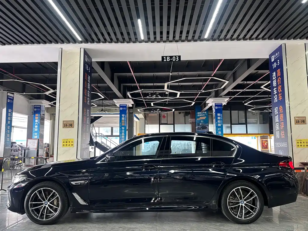 BMW 5 Series NEV Facelift II 535 Le M Sport Package