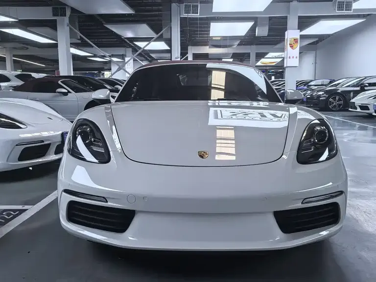 Porsche 718 Boxster 2.0 T