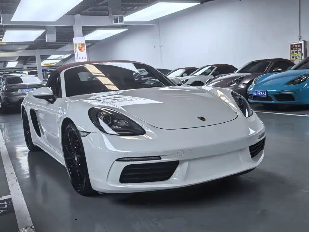 Porsche 718 Boxster 2.0 T