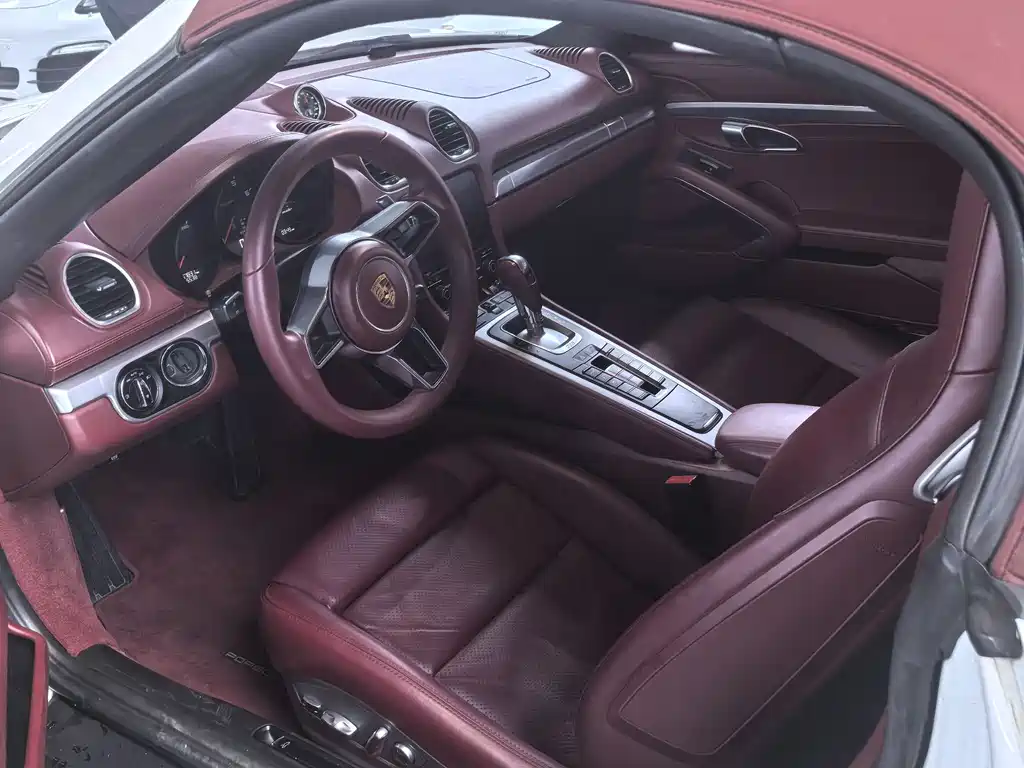 Porsche 718 Boxster 2.0 T