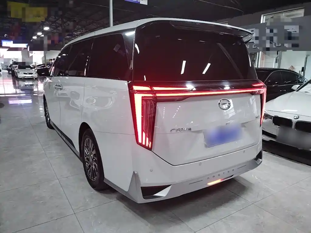 GAC Trumpchi M8 Grandmaster Series 400 T Supreme