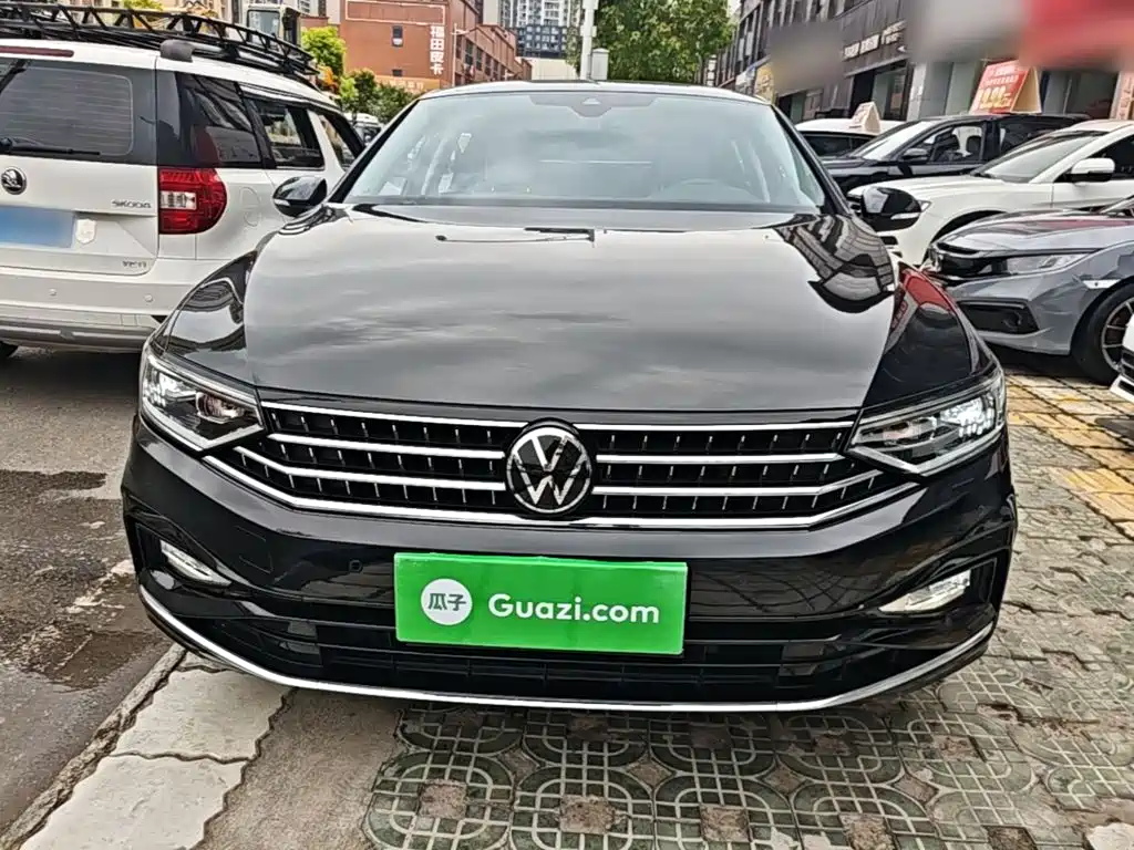 Magotan 200 10 K Commemorative 330 TSI DSG Luxury