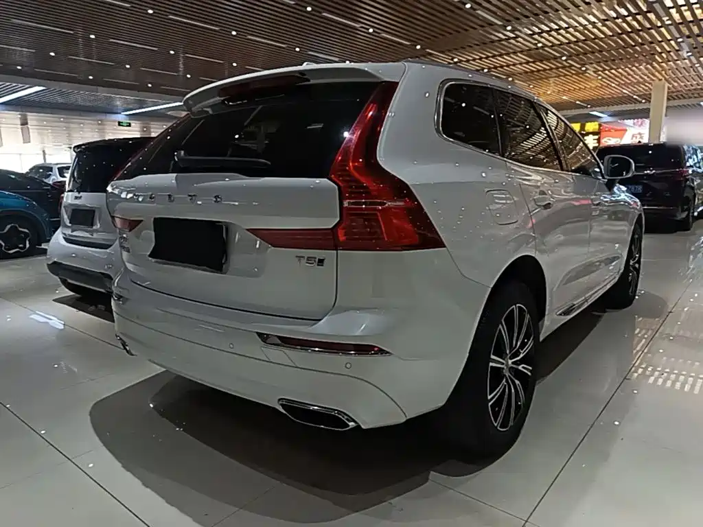 Volvo XC60 T5 4 WD Smart Vision Luxury