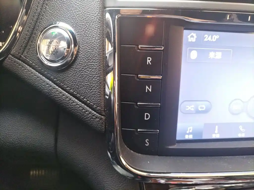 Lincoln Continental 2.0 T 2 WD Honor Shine CN-VI