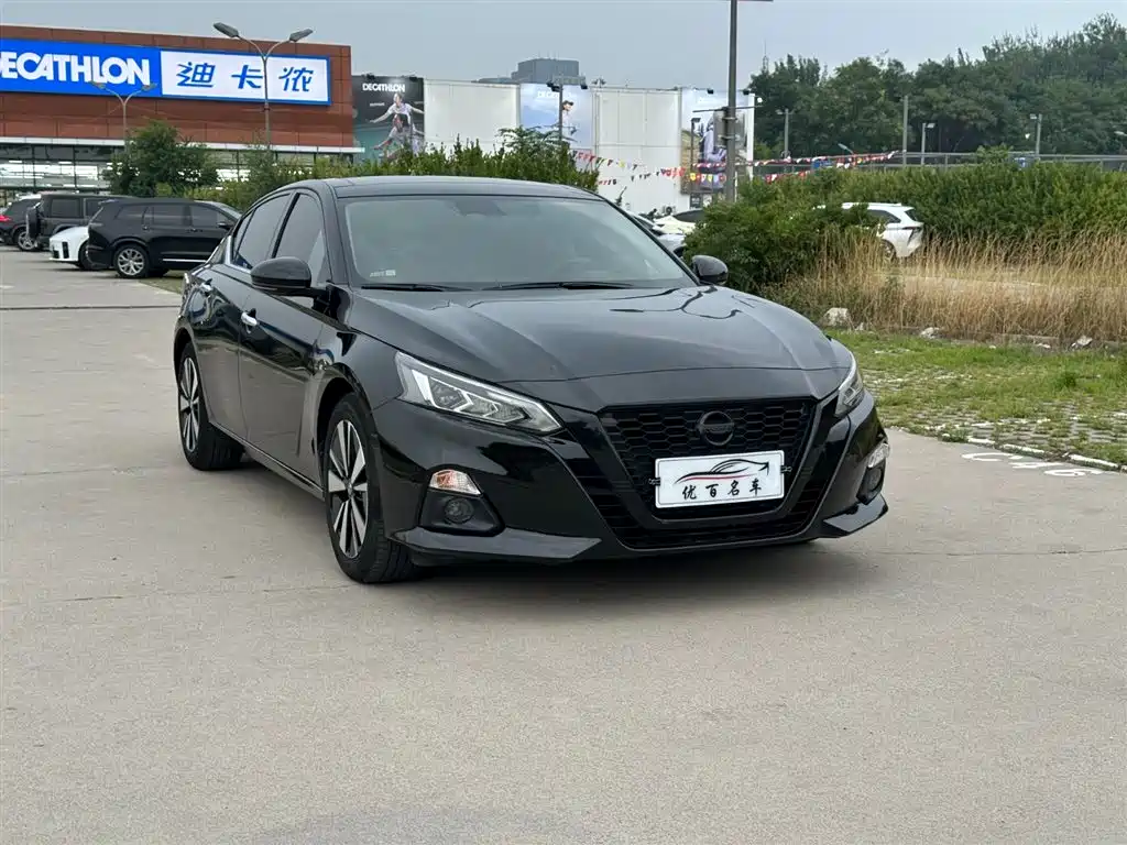 Teana 2.0 L XL Comfort