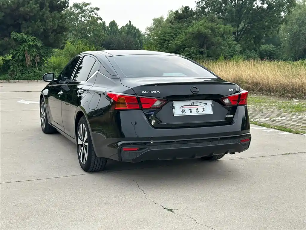 Teana 2.0 L XL Comfort