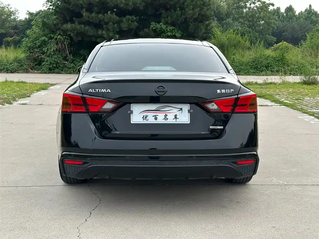 Teana 2.0 L XL Comfort