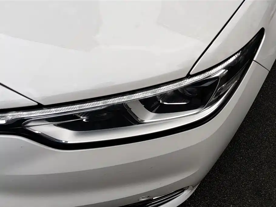 Taurus EcoBoost 245 Premium