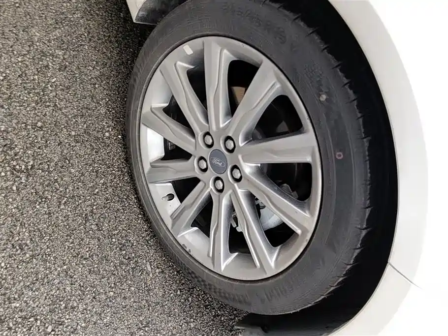 Taurus EcoBoost 245 Premium