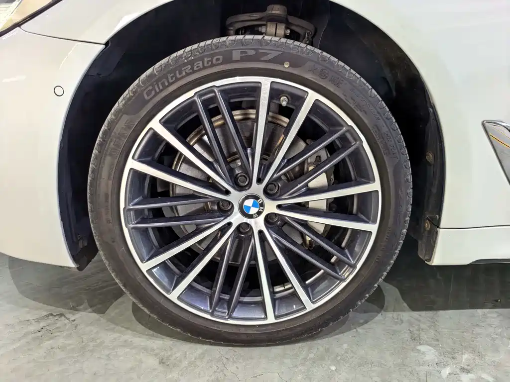 BMW 5 Series Facelift II 530 Li Premium M Sport Package