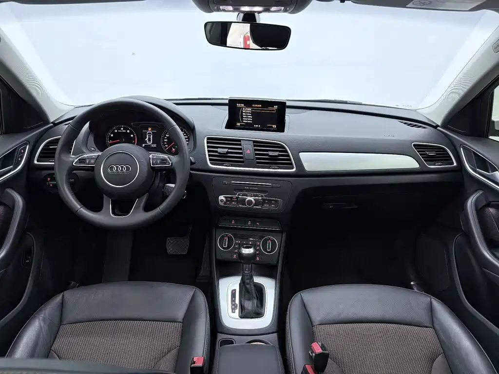 Audi Q3 30 Anniversary 30 TFSI Fashion