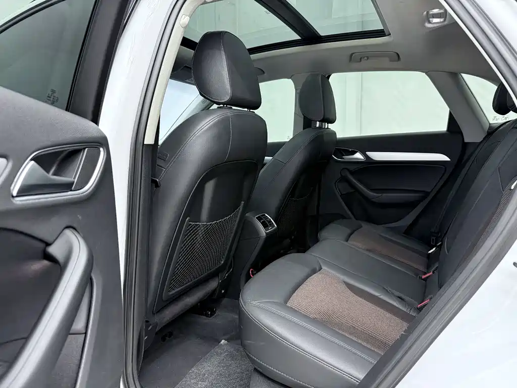 Audi Q3 30 Anniversary 30 TFSI Fashion
