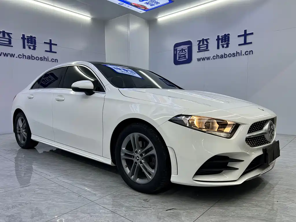Mercedes-Benz A-Class Facelift A 180 L Sport Sedan