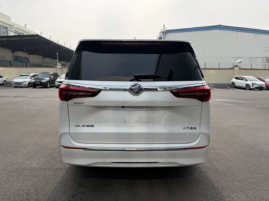 Buick GL8 ES LaCrosse Comfort