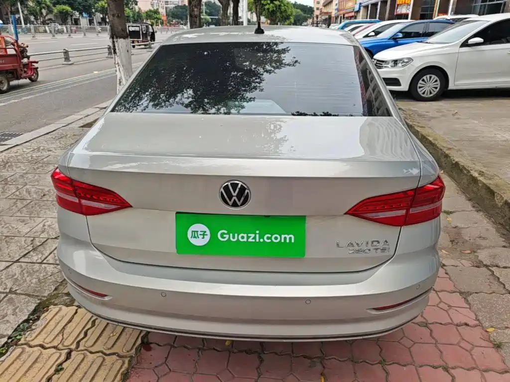 Lavida 280 TSI DSG Comfort