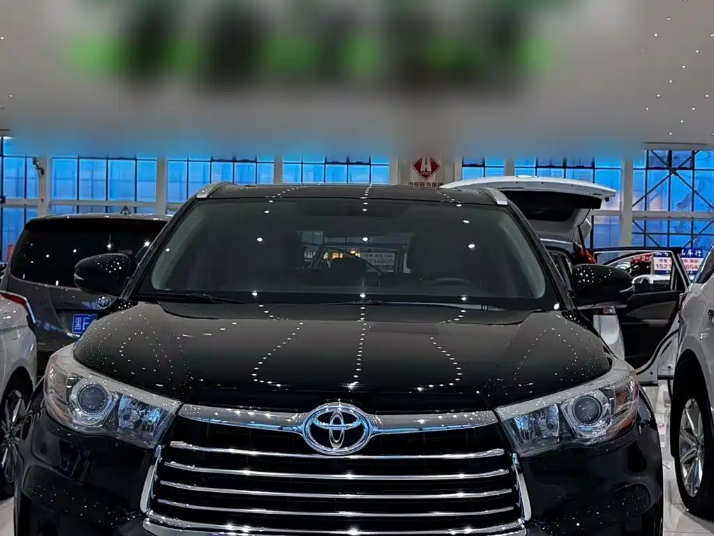 Highlander 2.0 T 4 WD Luxury 7-seat
