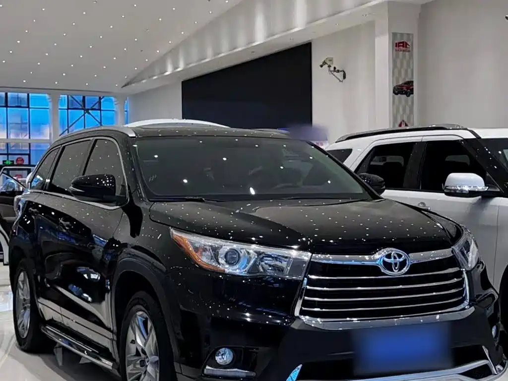 Highlander 2.0 T 4 WD Luxury 7-seat
