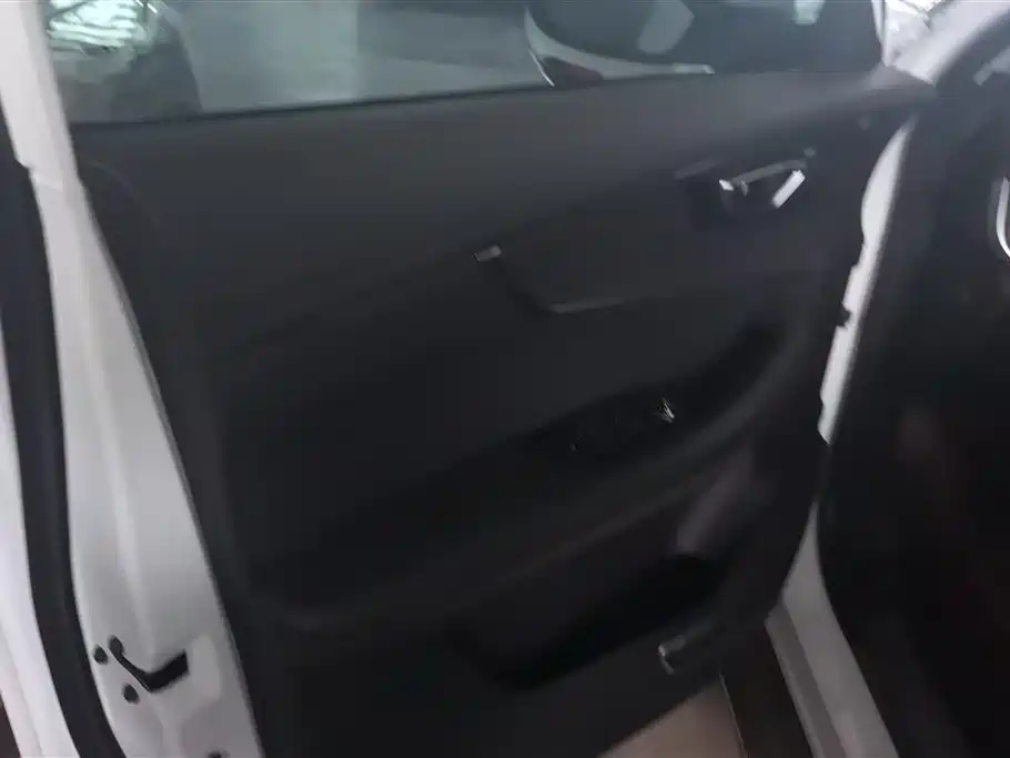 Tiggo 8 290 TGDI Auto Luxury