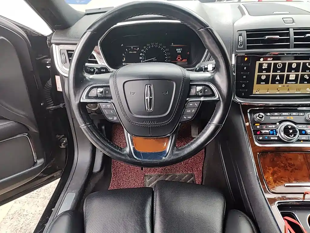Lincoln Continental 2.0 T 2 WD Honor Shine