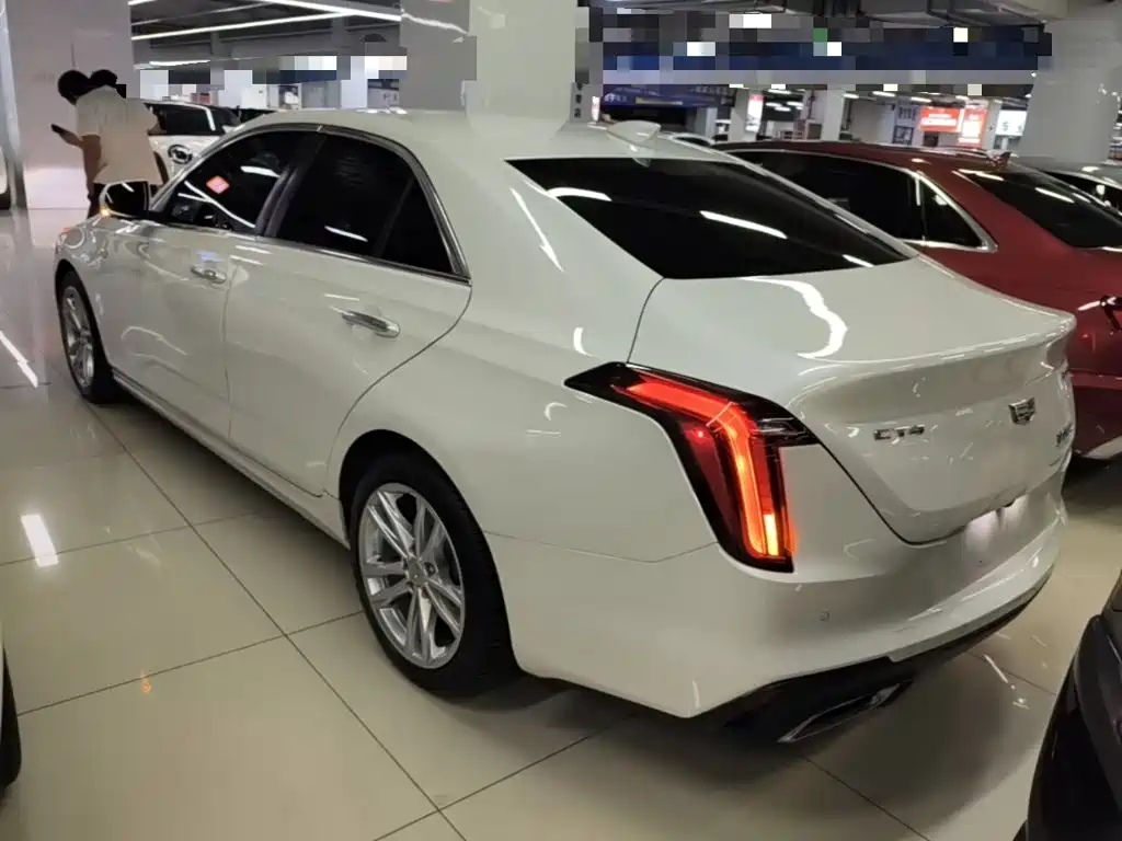 Cadillac CT4 25 T Style