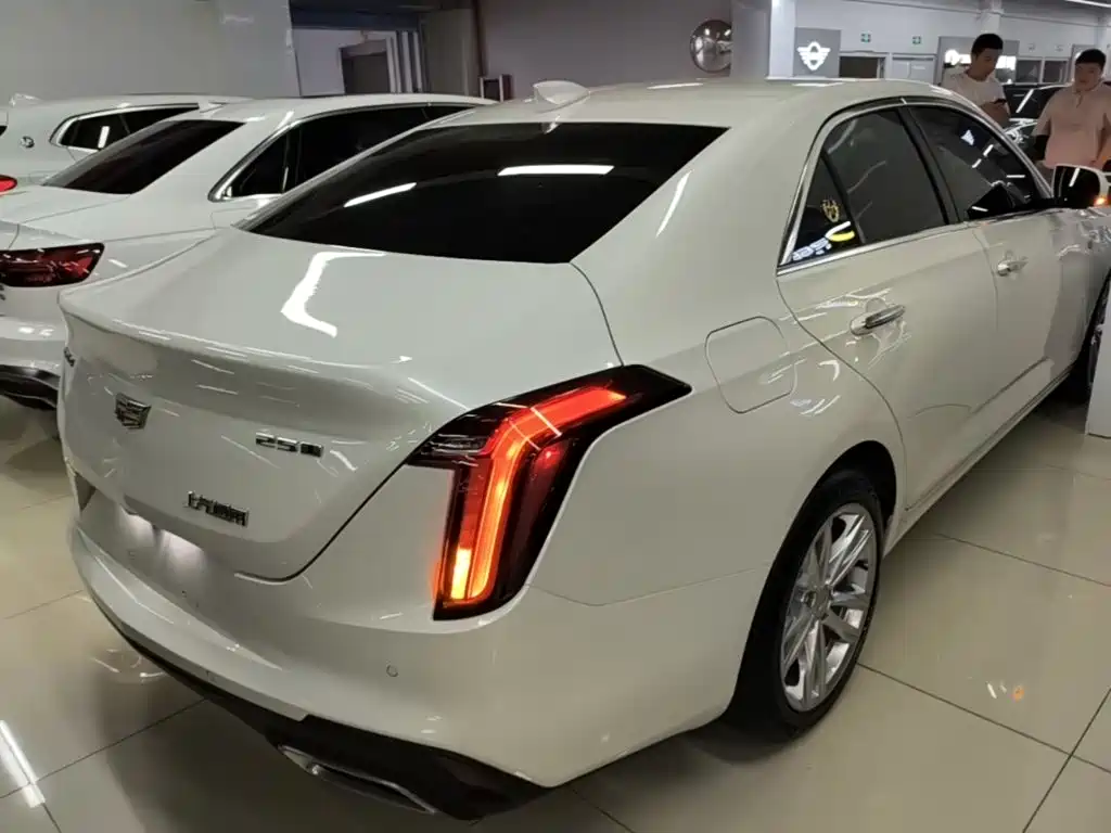 Cadillac CT4 25 T Style