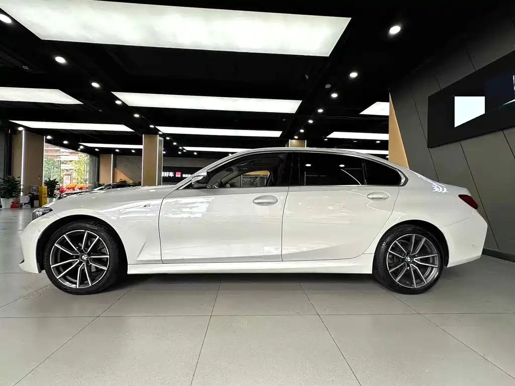 BMW 3 Series 325 Li M Sport Package