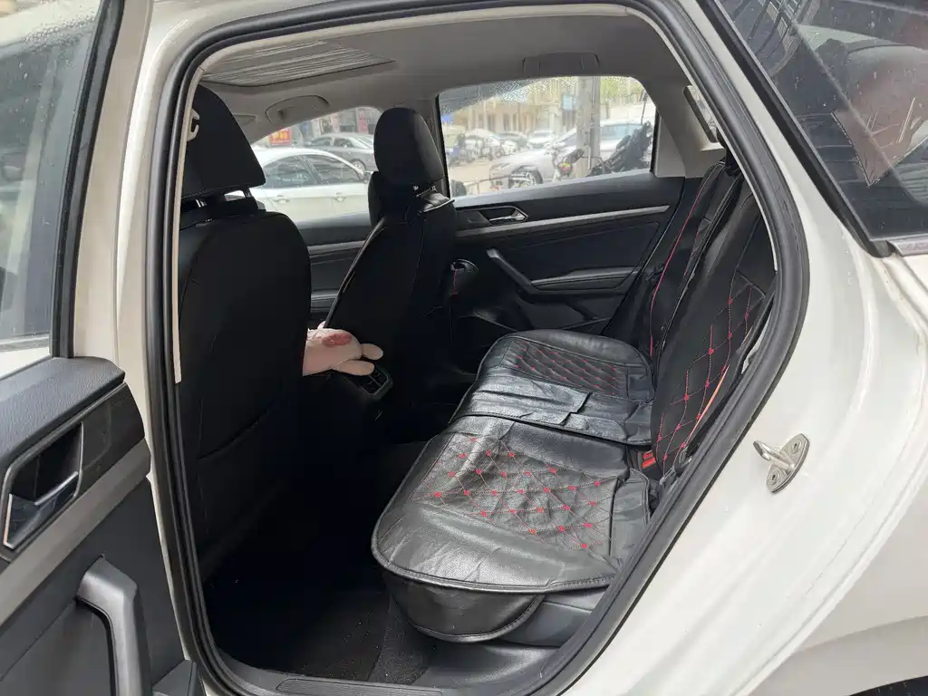 Lavida 280 TSI DSG Comfort