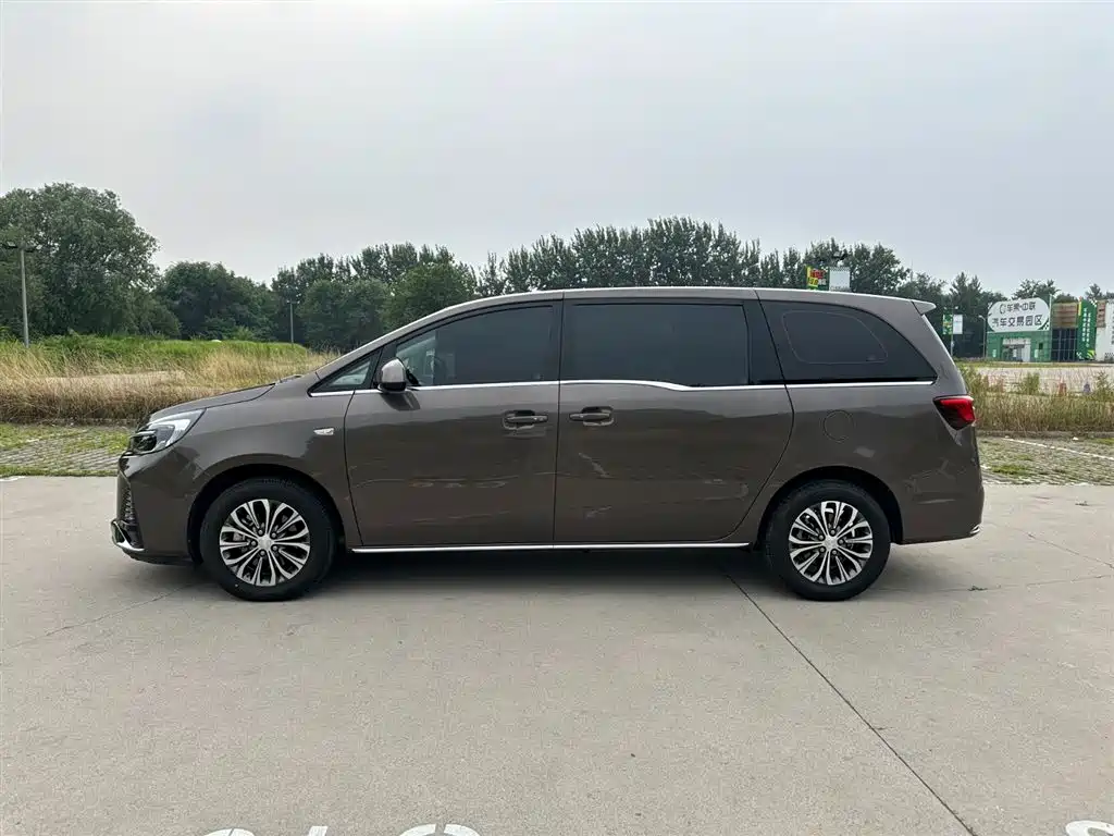 Buick GL8 Land Official Cabin Smart Enjoyment
