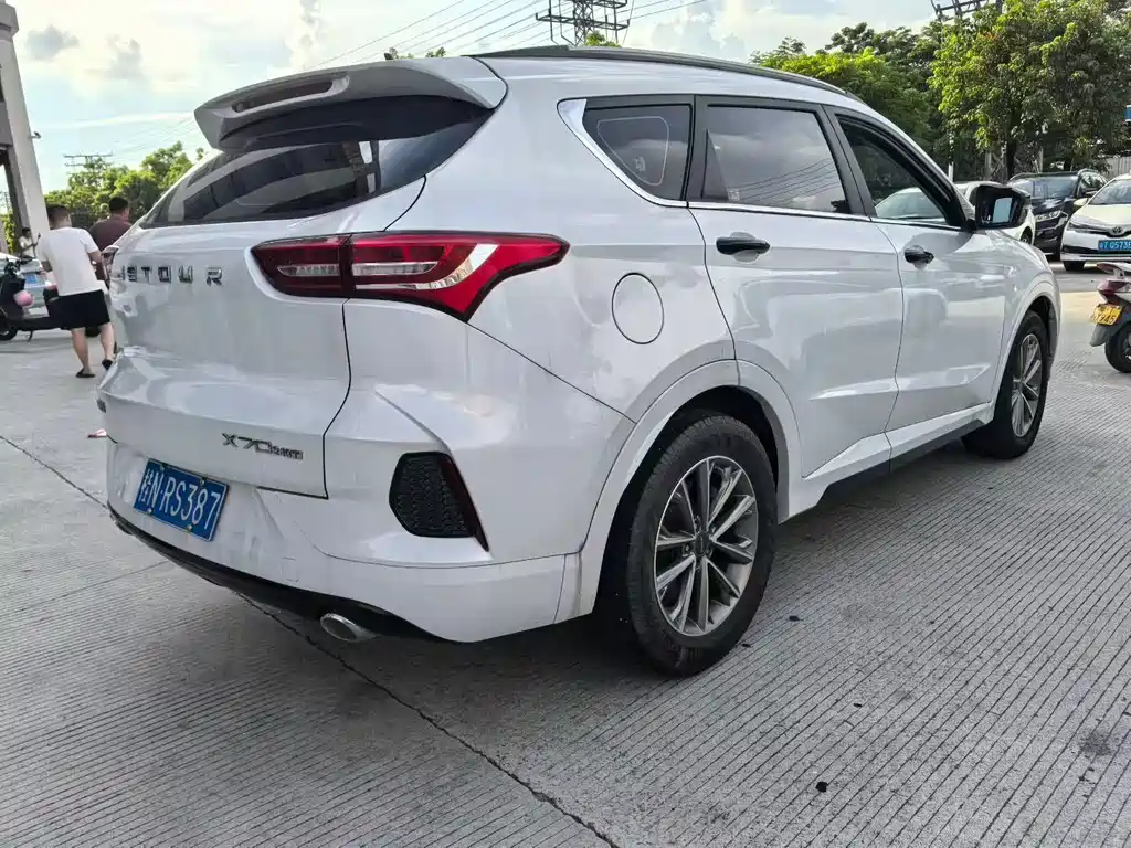 Jetour X70 1.5 T DCT Smooth Travel 5-seat