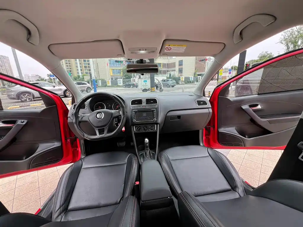 Polo 1.6 L Auto Comfort