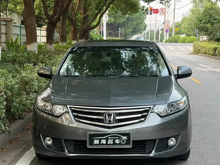 Honda Spirior 2.4 L Luxury