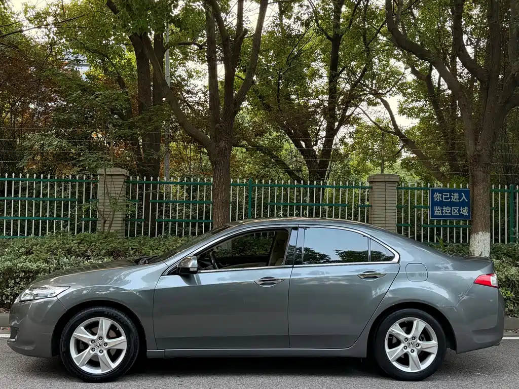 Spirior 2.4 L Luxury
