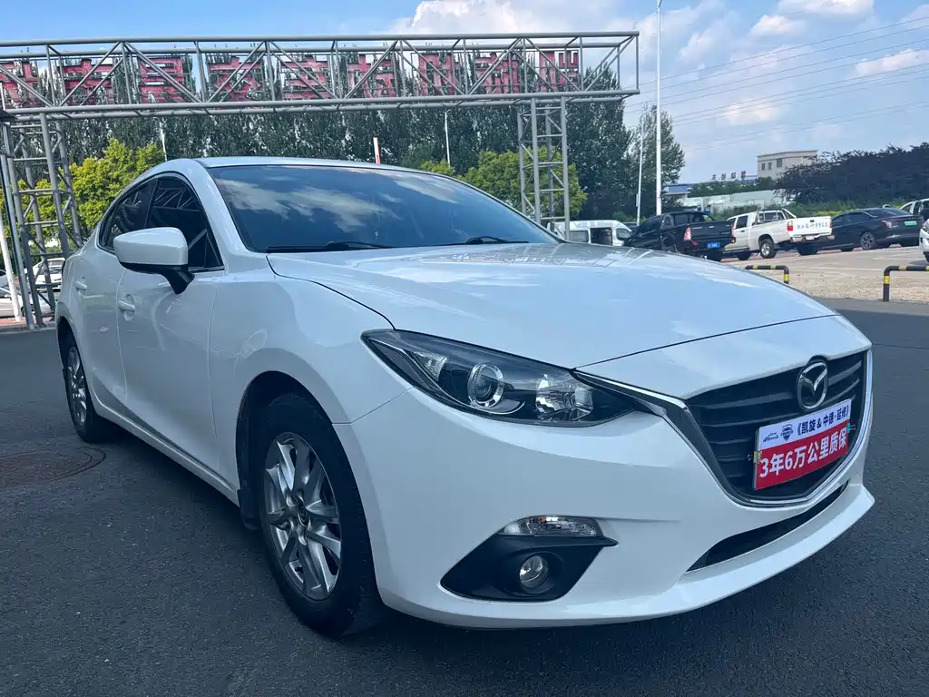 Mazda 3 Axela Sedan 1.5 L Auto Comfort